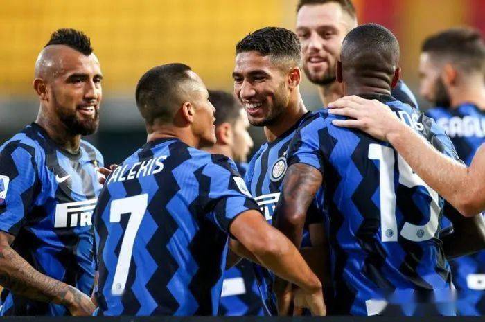 泛亚电竞平台-
昨日拉齐奥不负众望 今日欧冠大球(图4)