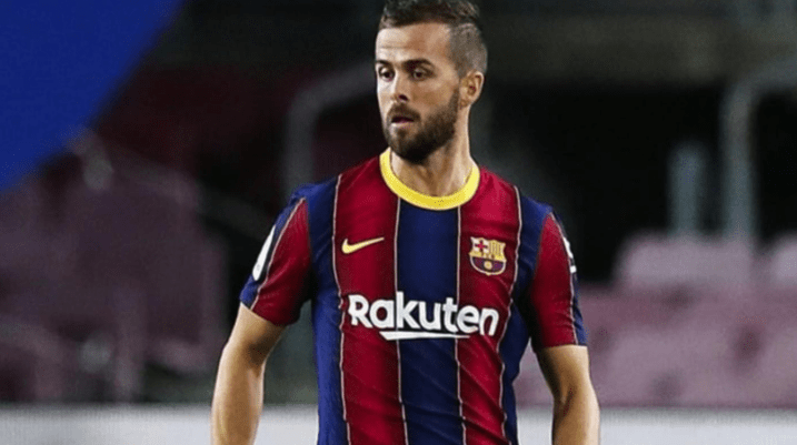 泛亚电竞官网|
巴萨欧冠首发11人浮现！梅西领衔无锋阵 1.2亿先生或成替补(图5)